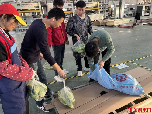 浙江金凱門業：深秋玉米遞暖意，守護每一位堅守者